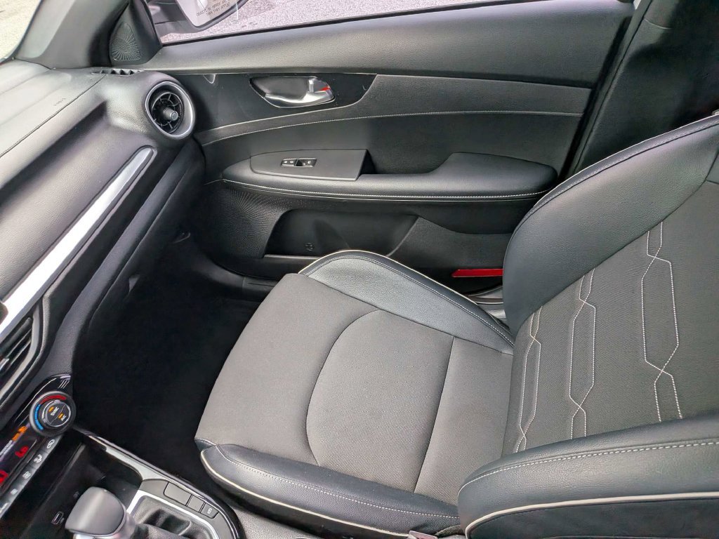 Used 2023 Kia Forte GT-Line FWD image 15