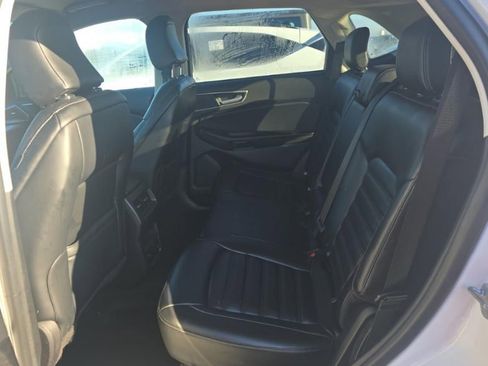 Used 2024 Ford Edge SEL w/ Convenience Package image 7