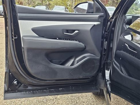 Certified 2025 Hyundai Santa Cruz SEL image 14