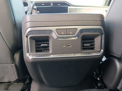 New 2026 GMC Sierra 2500 Denali w/ Denali Reserve Package AWD/4WD image 19