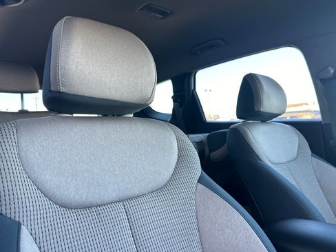 Certified 2023 Hyundai Santa Fe SE image 17