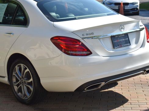 Used 2017 Mercedes-Benz C 300 4MATIC Sedan w/ Premium 3 Package image 9
