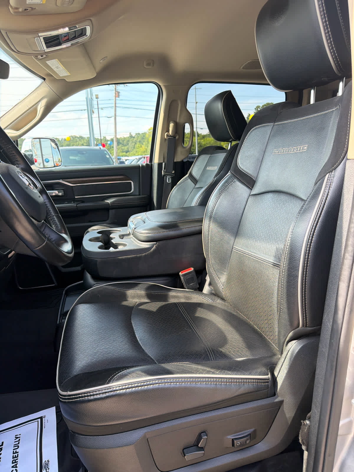 Used 2022 RAM 2500 Laramie AWD/4WD image 12