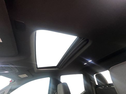 Used 2020 GMC Sierra 1500 AT4 w/ AT4 Premium Package image 11