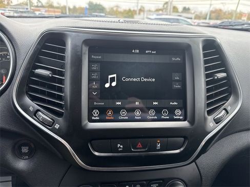 Used 2021 Jeep Cherokee Latitude Lux w/ Comfort/Convenience Group image 14