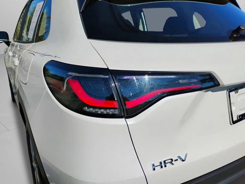 Used 2024 Honda HR-V LX image 35