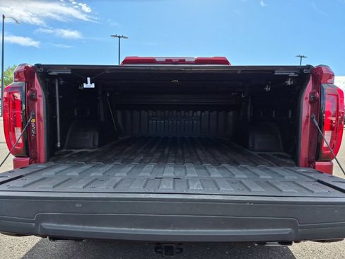 Used 2024 GMC Sierra 1500 Denali AWD/4WD image 6