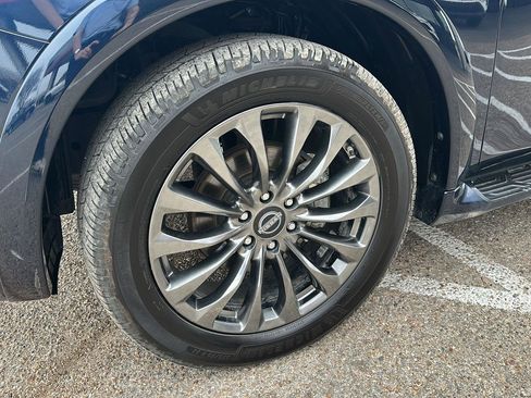 Used 2024 Nissan Armada Platinum w/ Captain's Chairs Package image 12