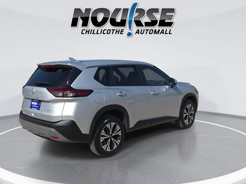 Used 2023 Nissan Rogue SV FWD image 8