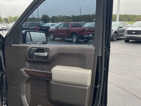 Used 2019 GMC Sierra 1500 SLT image 28