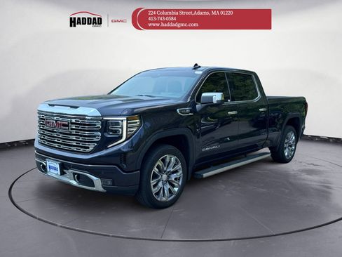 Used 2022 GMC Sierra 1500 Denali w/ Denali Reserve Package AWD/4WD image 1