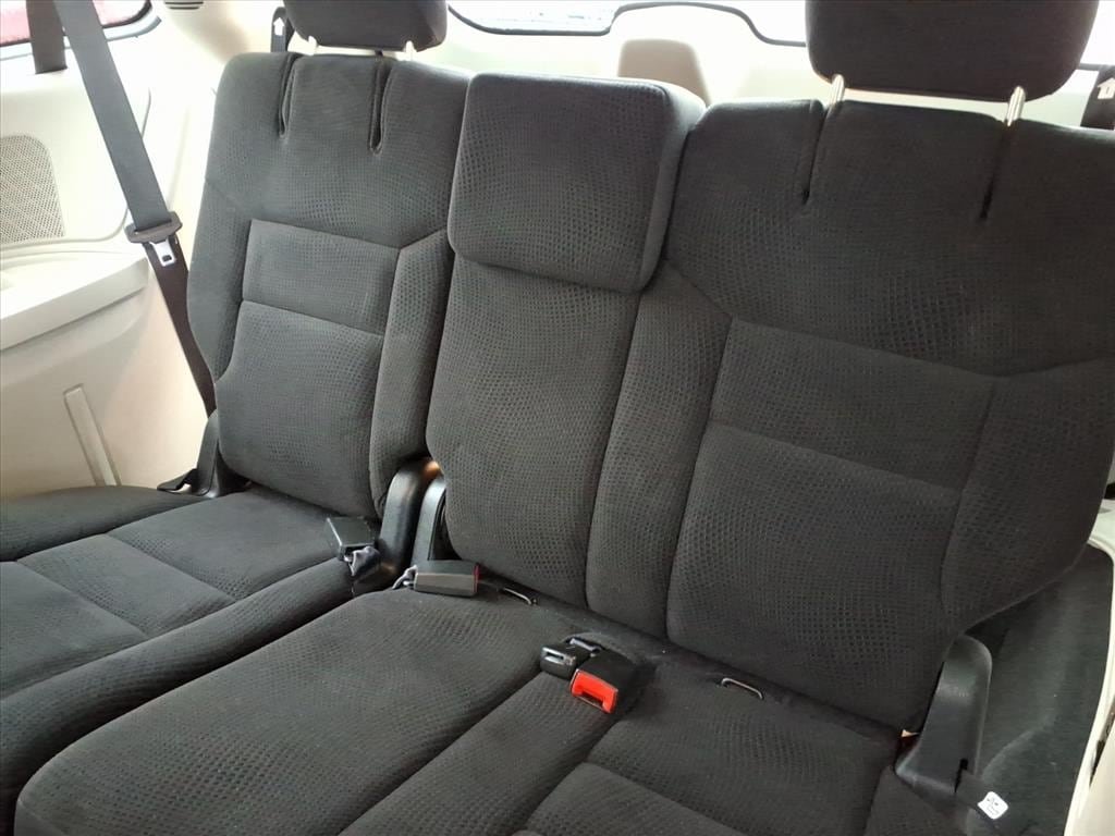 Used 2018 Dodge Grand Caravan SE w/ UConnect Hands-Free Group FWD image 13