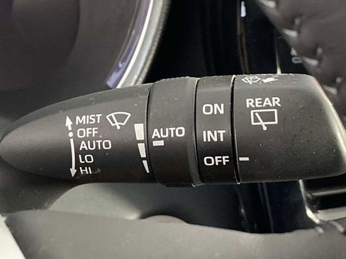 Used 2025 Toyota Highlander Platinum AWD/4WD image 19