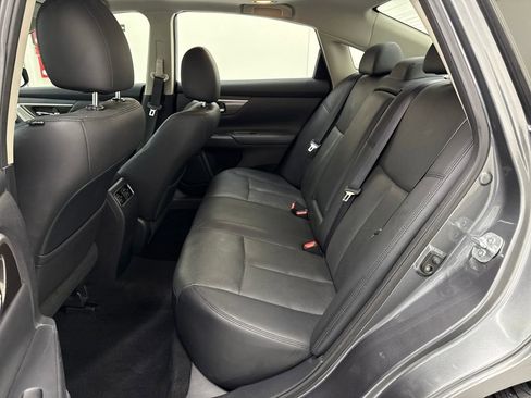 Used 2014 Nissan Altima 2.5 SL w/ Moonroof Package image 24