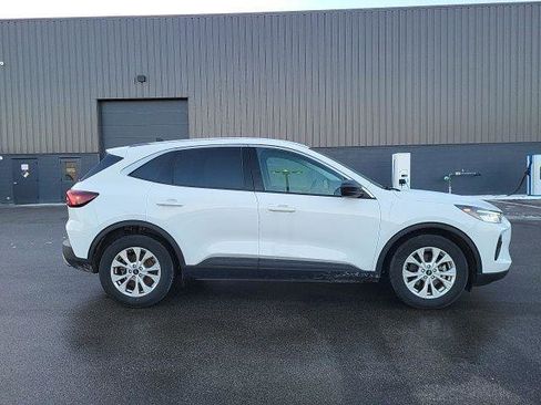 Used 2023 Ford Escape Active image 2