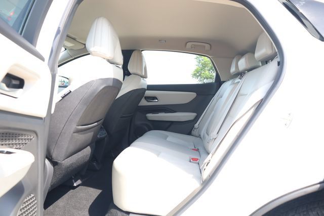 Used 2023 Nissan Ariya FWD image 21