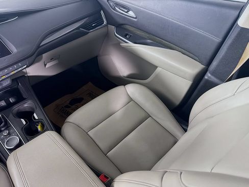 Used 2020 Cadillac XT4 Premium Luxury FWD image 22