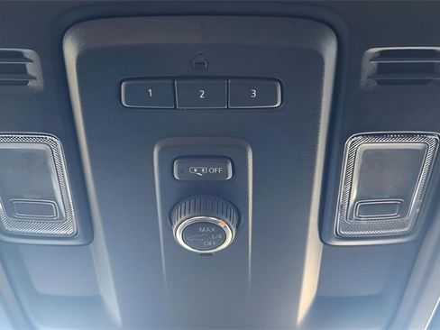 Used 2024 Chevrolet Tahoe LT image 39