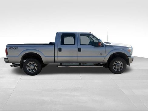 Used 2016 Ford F350 XLT w/ XLT Premium Package AWD/4WD image 8