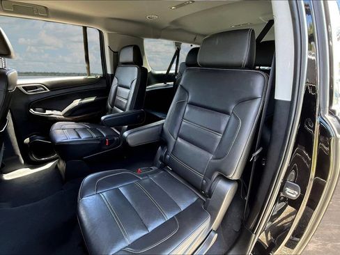 Used 2019 GMC Yukon XL Denali RWD image 21