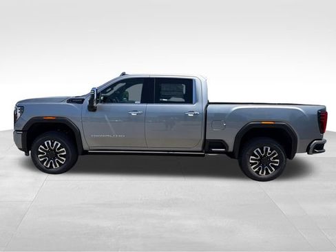 New 2026 GMC Sierra 2500 Denali Ultimate AWD/4WD image 4