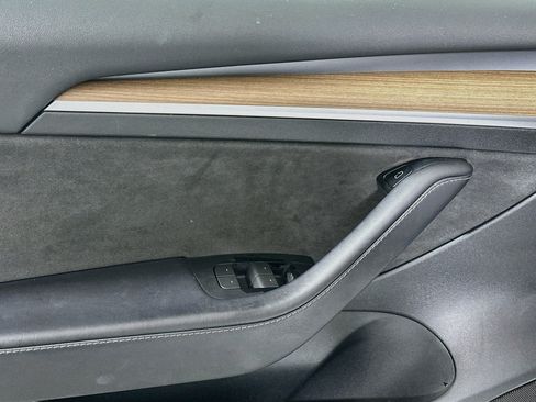 Used 2023 Tesla Model 3 Standard Range RWD image 15