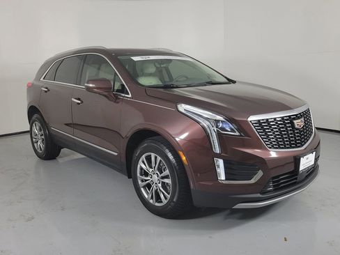 Certified 2023 Cadillac XT5 Premium Luxury w/ Technology Package FWD image 1