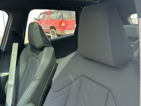 Used 2025 BMW X3 xDrive30i w/ Premium Package AWD/4WD image 18
