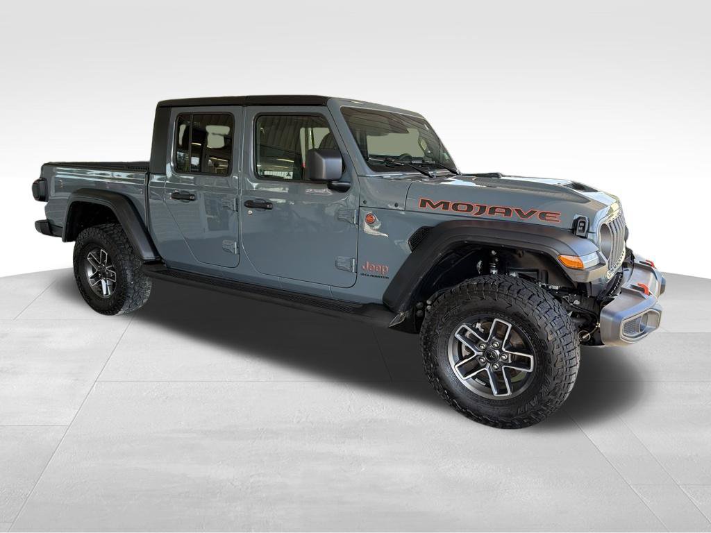 Used 2026 Jeep Gladiator Mojave AWD/4WD image 7