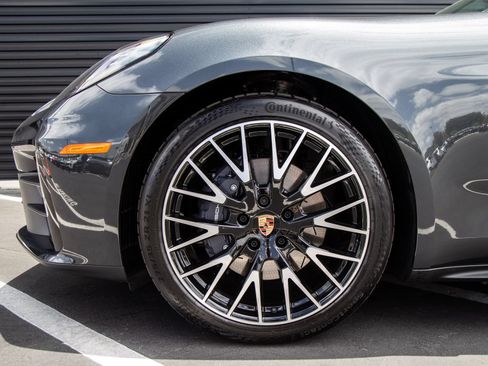 New 2026 Porsche Panamera RWD image 13