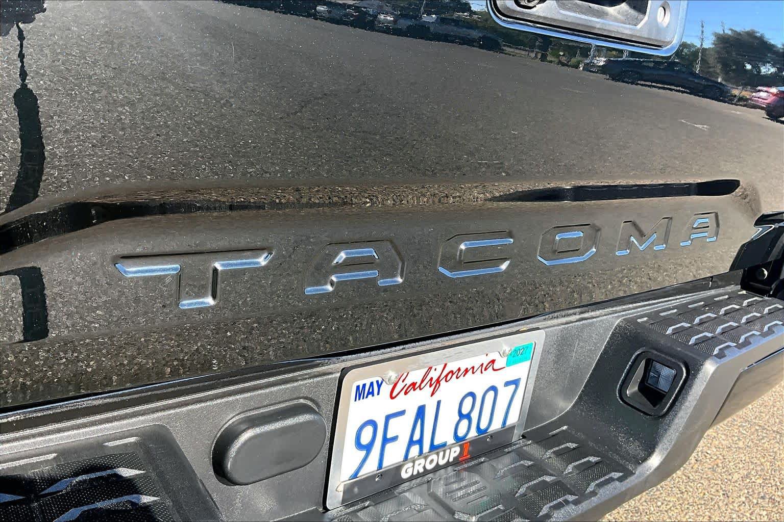 Used 2018 Toyota Tacoma SR AWD/4WD image 30