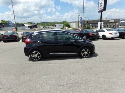 Used 2020 Chevrolet Bolt Premier image 6