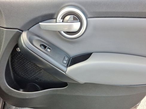 Used 2016 FIAT 500X Easy image 10
