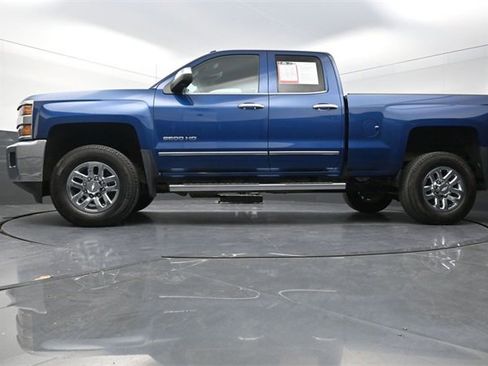 Used 2016 Chevrolet Silverado 2500 LTZ w/ LTZ Plus Package image 30