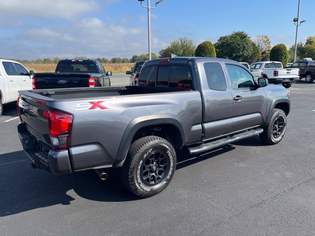 Used 2020 Toyota Tacoma SR w/ SX Package AWD/4WD image 9