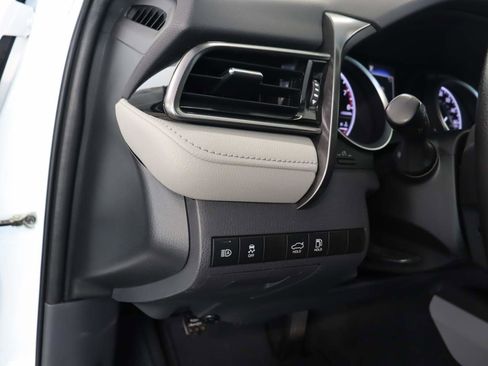 Used 2022 Toyota Camry LE w/ Carpet Mat Package (TMS) image 13