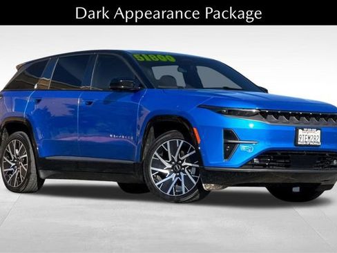 Used 2025 Jeep Wagoneer S Limited image 2