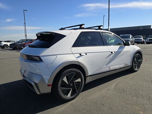 New 2026 Hyundai Ioniq 5 Limited image 3