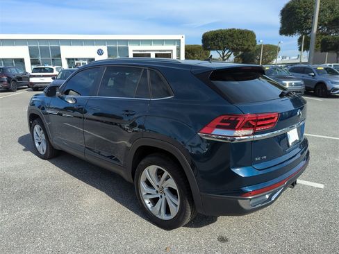 Used 2020 Volkswagen Atlas Cross Sport SE image 9