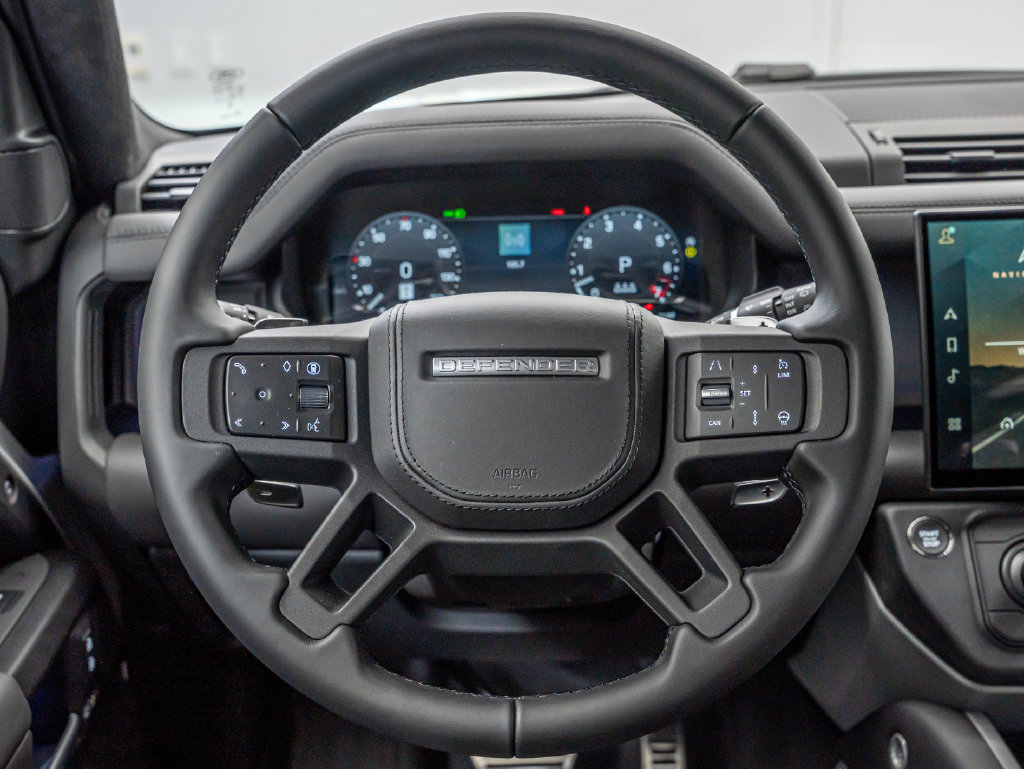 New 2026 Land Rover Defender 90 V8 AWD/4WD image 42
