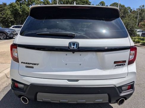 Certified 2025 Honda Passport TrailSport image 9