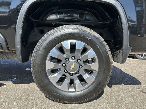 Used 2024 Chevrolet Silverado 2500 Custom w/ Custom Value Package image 32