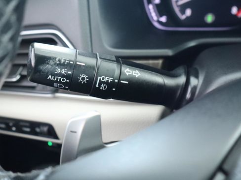 Used 2018 Honda Accord Touring image 25