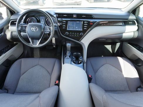 Used 2019 Toyota Camry LE image 16