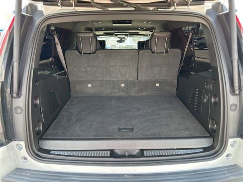Used 2019 Cadillac Escalade ESV Platinum image 46
