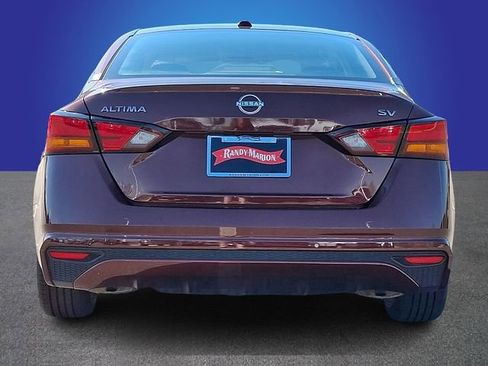 Used 2024 Nissan Altima 2.5 SV image 5