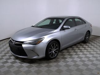 Used 2017 Toyota Camry XSE FWD video 3