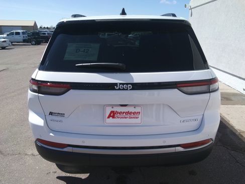 New 2026 Jeep Grand Cherokee Limited AWD/4WD image 6