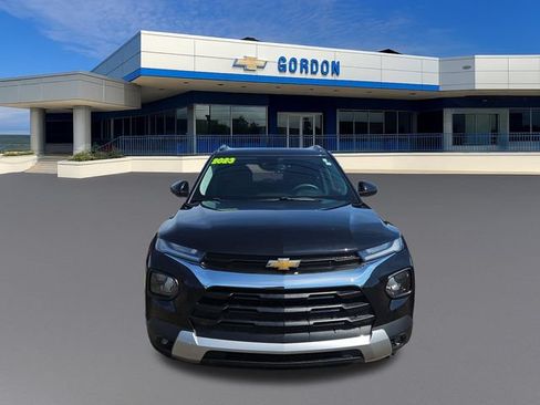 Used 2023 Chevrolet TrailBlazer LT w/ Convenience Package FWD image 9
