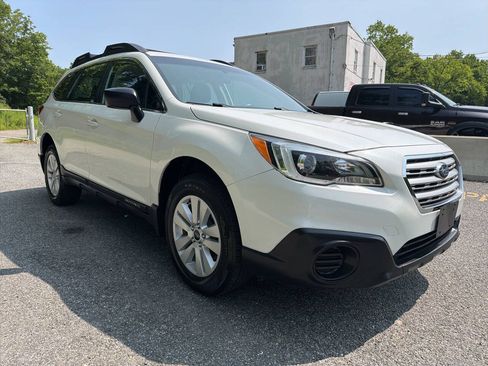 Used 2017 Subaru Outback 2.5i AWD/4WD image 8